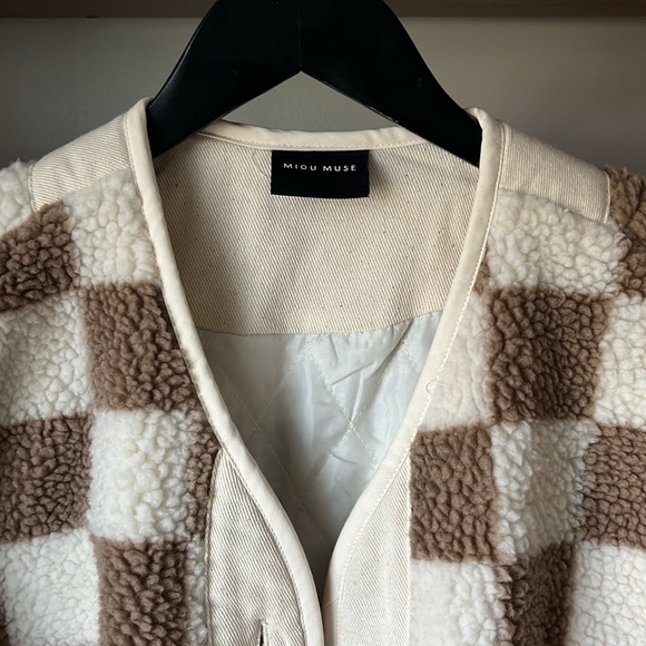 Checker Patterned Jacket - Picture 2 of 8